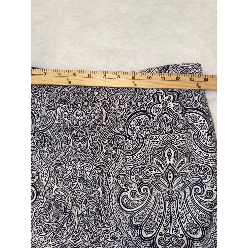 Tommy Hilfiger‎ Skirt Size 0 Paisley Print Mini navy White Stretch Career